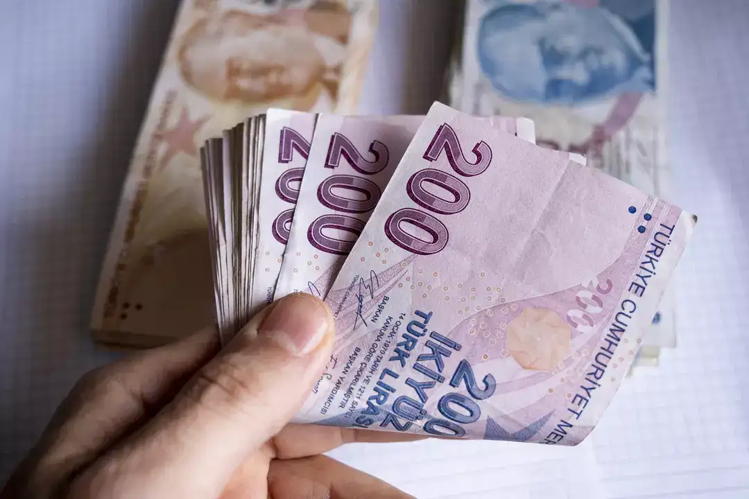 Bankalar Arası Yarış Kızıştı! 2025 Emekli Promosyon Listesi: Hangi Banka Ne Kadar Veriyor? 2